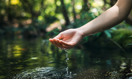 hand water