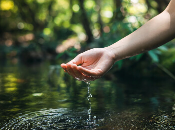 hand water